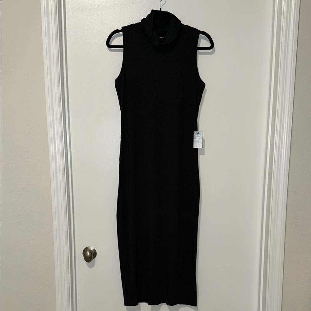 Express Black Ribbed Knit Sleeve Dress